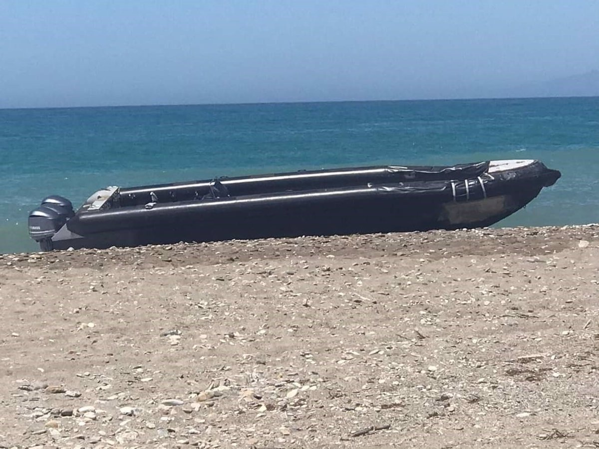 Identifié 83 personnes après avoir débarqué sur la côte d'Adra (Almería) à bord de deux petits bateaux