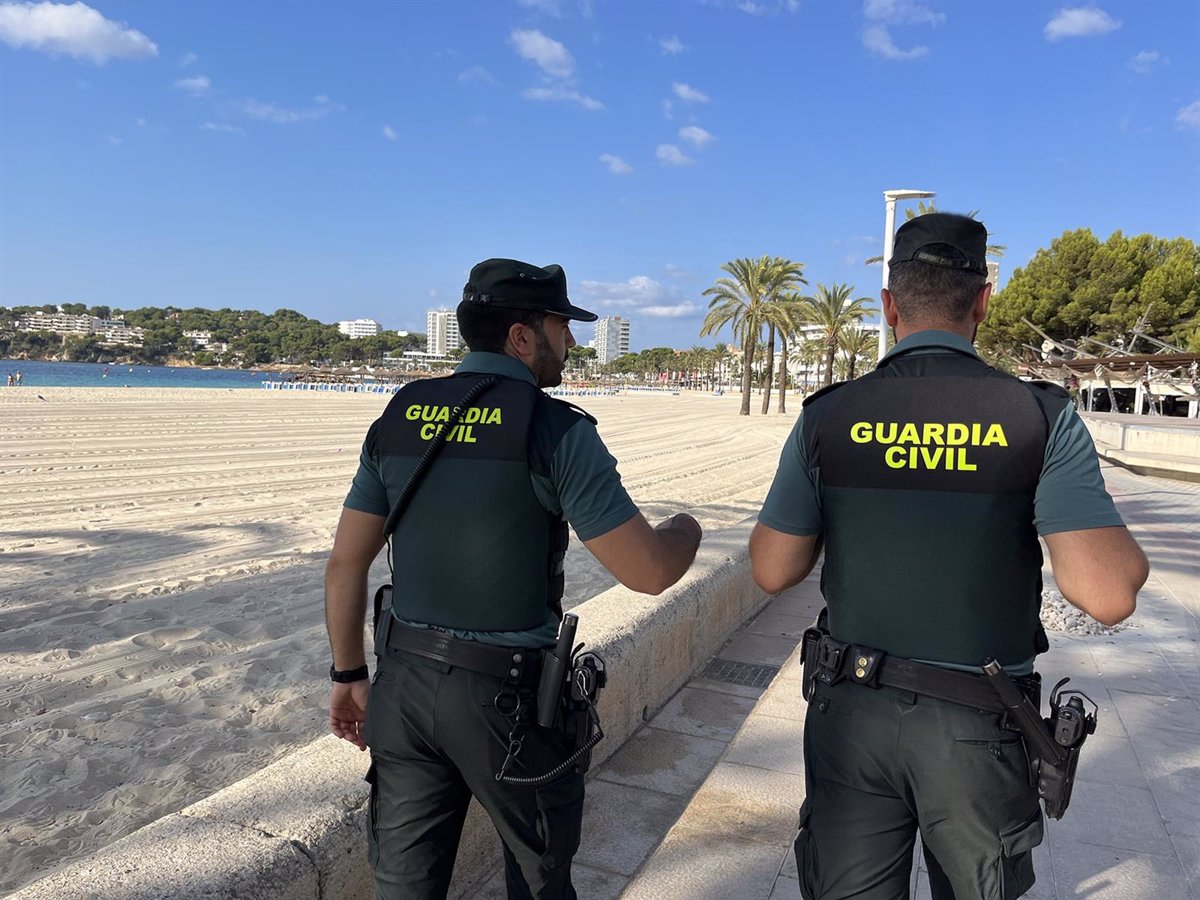 Ils sauvent 22 migrants dans le port de Colonia de Sant Jordi