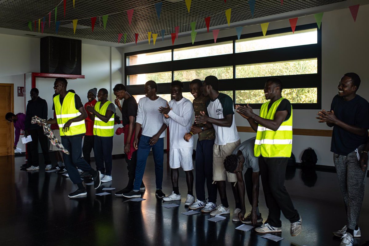 Les migrants accueillis à Sanxenxo (Pontevedra) reçoivent des cours d'espagnol et pratiquent du sport