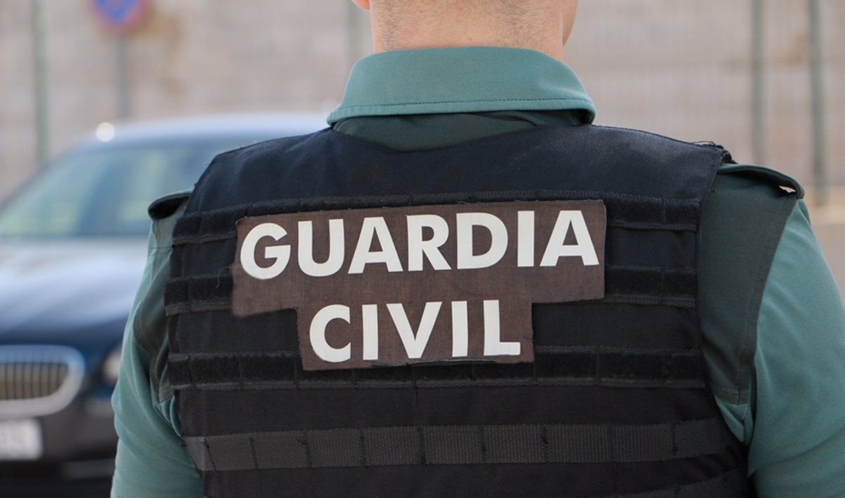 43 immigrants arrivent à Albuñol (Grenade) dans un canot pneumatique, dont deux mineurs, tous en bon état