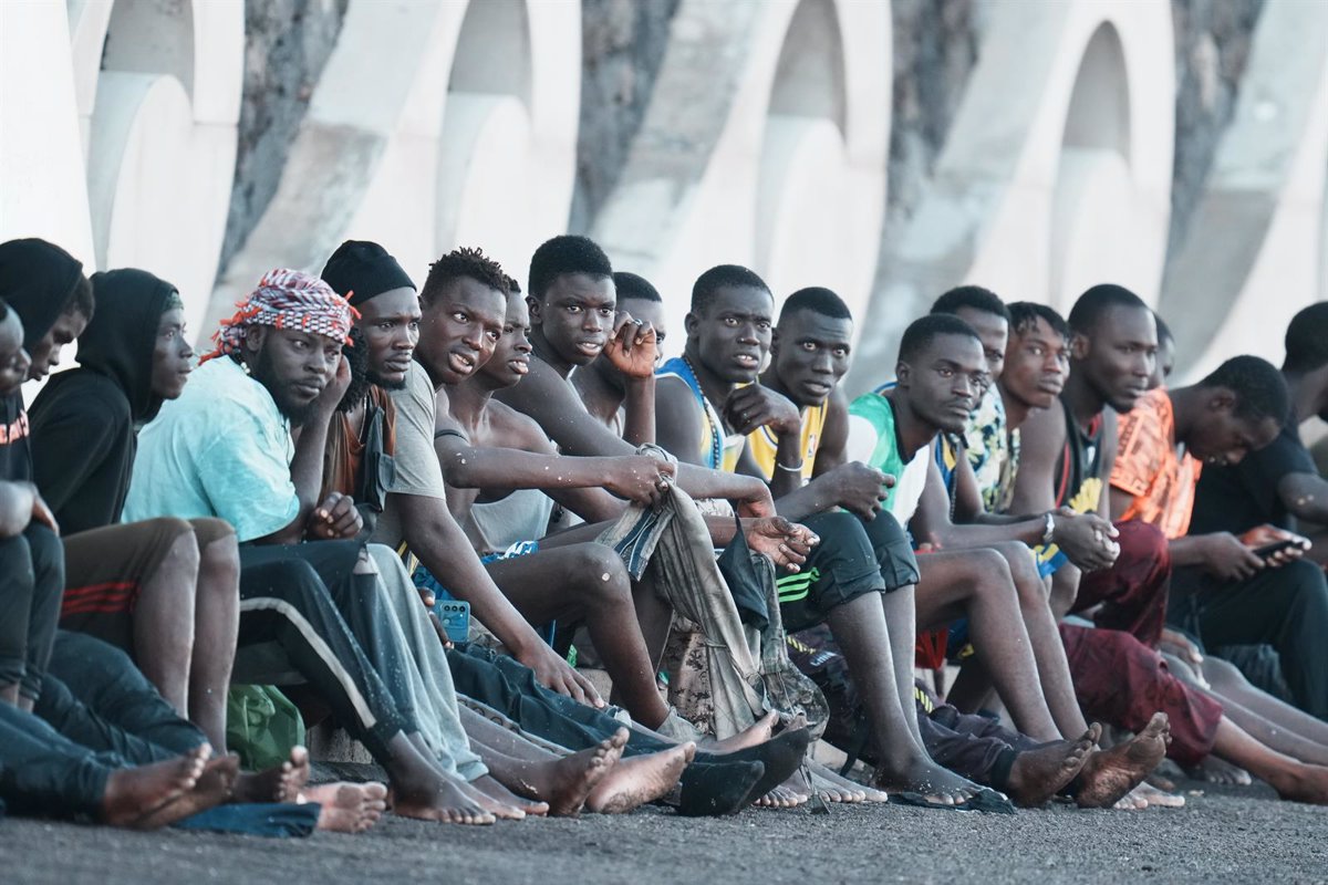 Álava accueillera quatre mineurs migrants africains en coordination avec les îles Canaries
