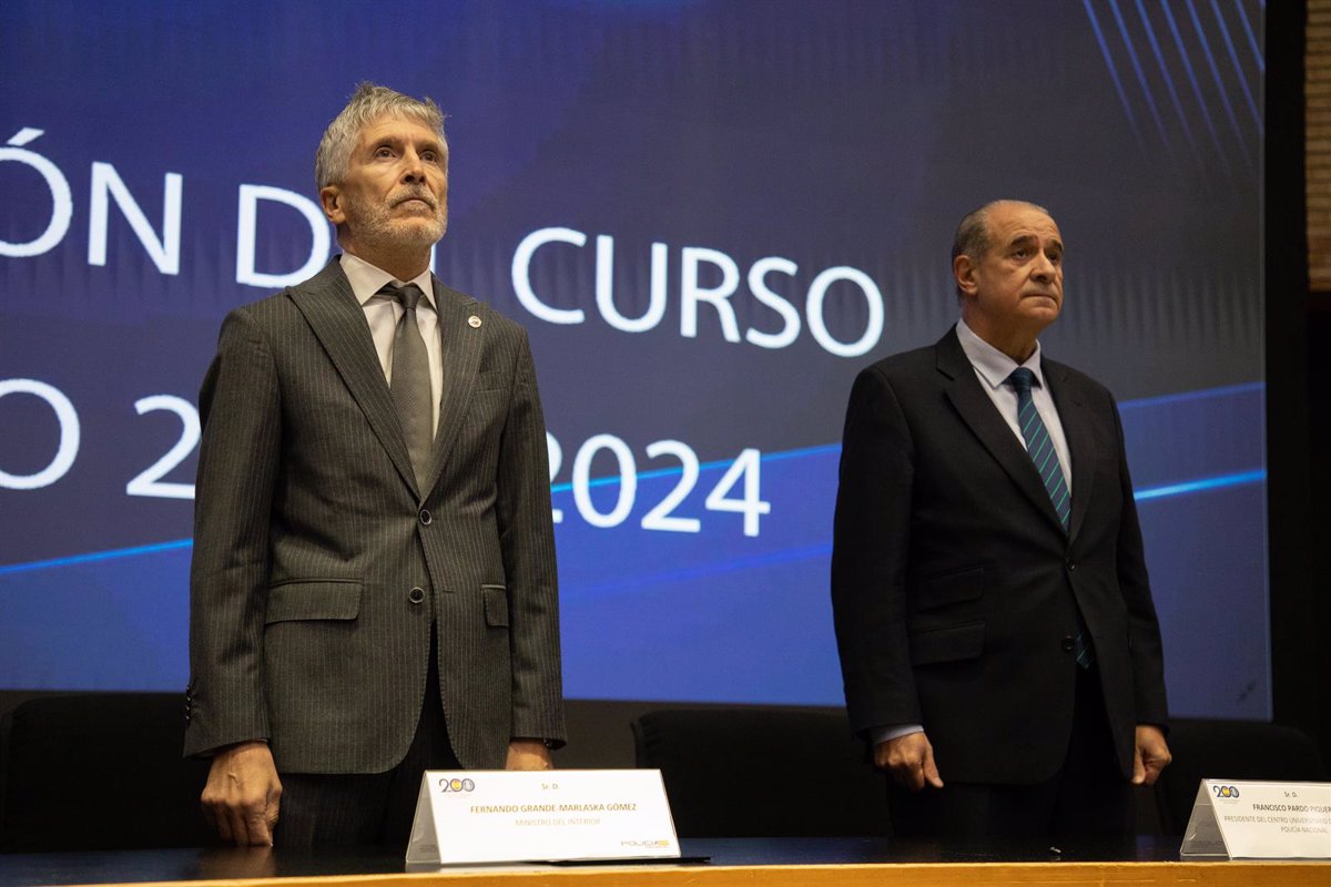 Marlaska rencontre demain les syndicats de police après sa critique du transfert de l'immigration en Catalogne