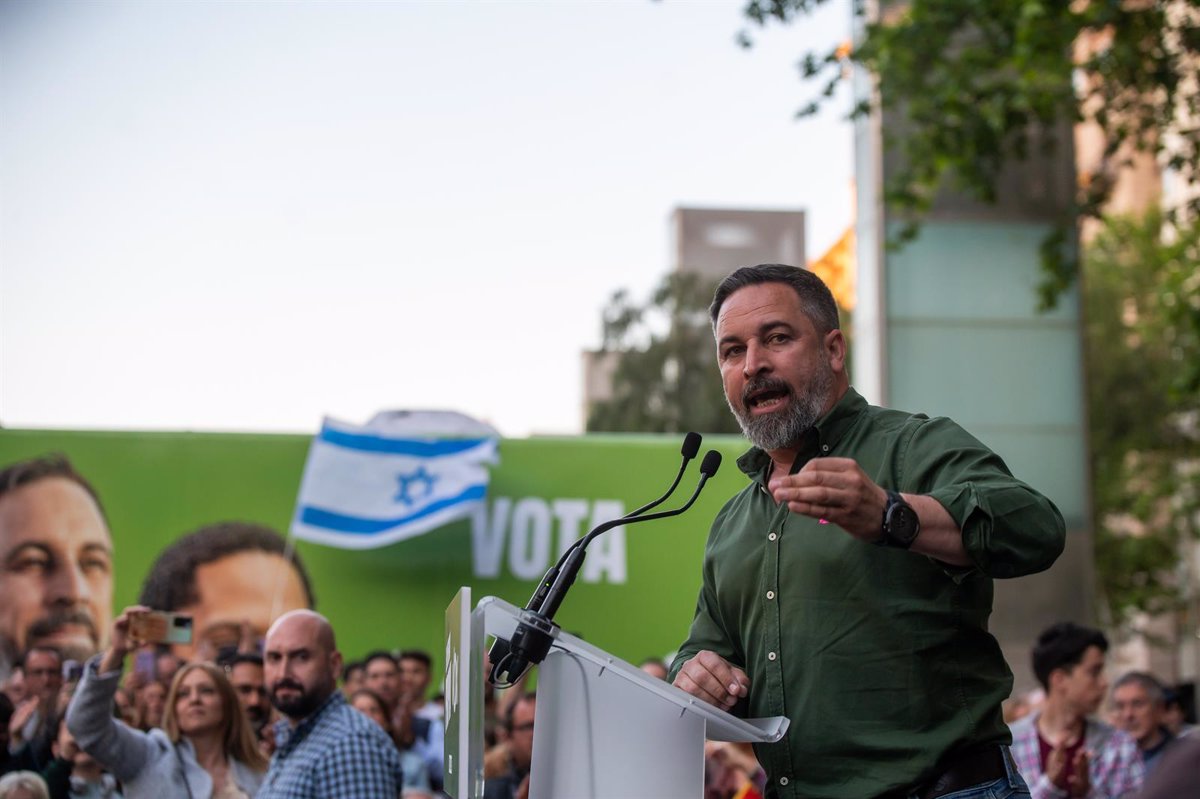 Abascal (Vox) qualifie le discours du PP sur l'immigration clandestine d'"arnaque"
