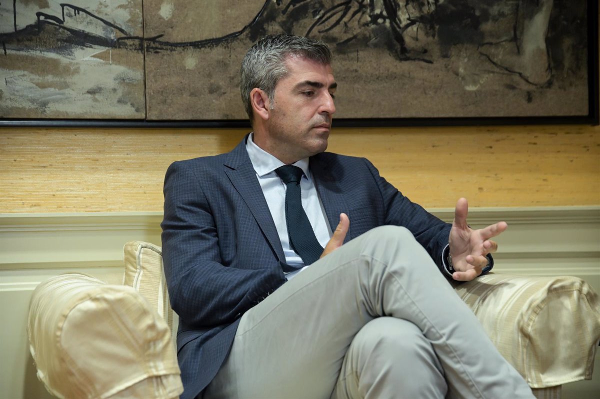 Le vice-président des îles Canaries nie que tout mineur migrant non accompagné soit abandonné