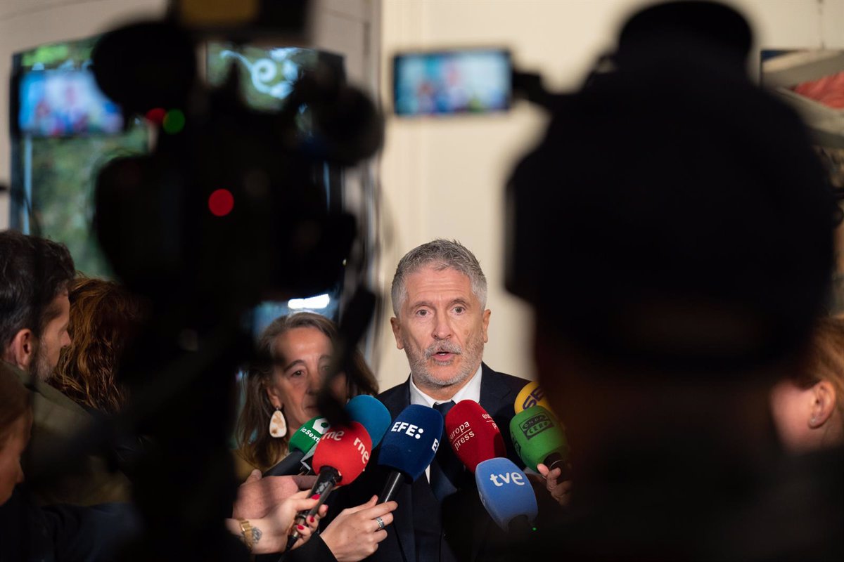 Marlaska juge "décevante" l'aide de Frontex contre l'immigration et appelle l'UE à patrouiller dans les eaux africaines