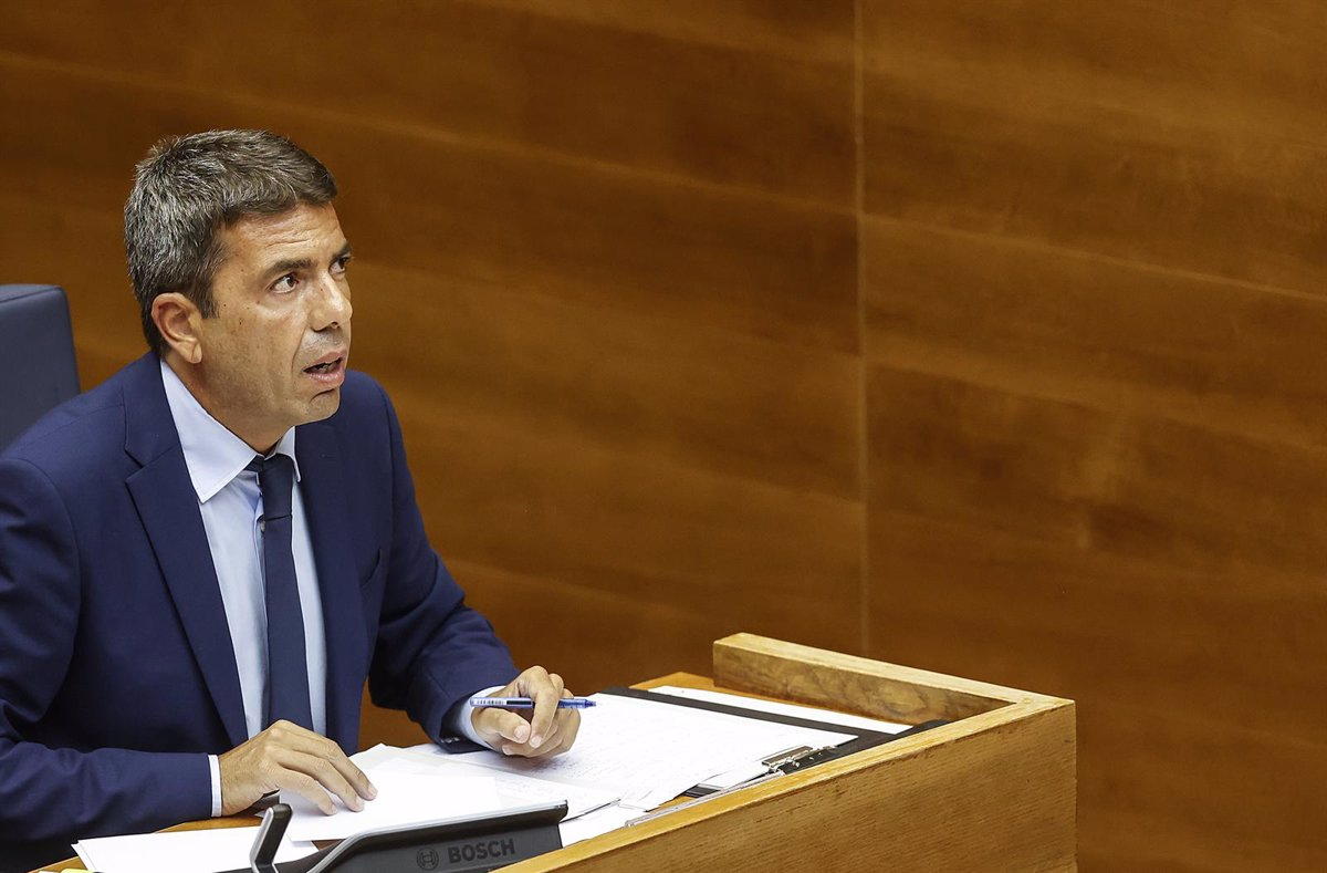La rupture avec Vox et l'immigration, questions à Mazón lors de la première séance de contrôle du cours