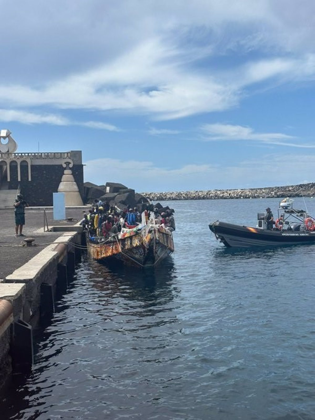 Ils interceptent une pirogue avec 51 migrants dans les eaux d'El Hierro