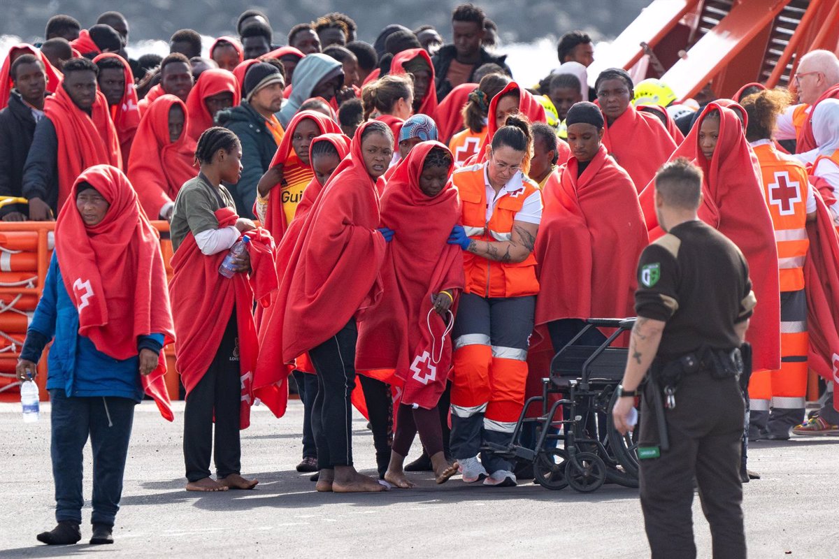 En 2024, les îles Canaries ont enregistré leur record historique de migrants arrivés irrégulièrement : 46 843 personnes.