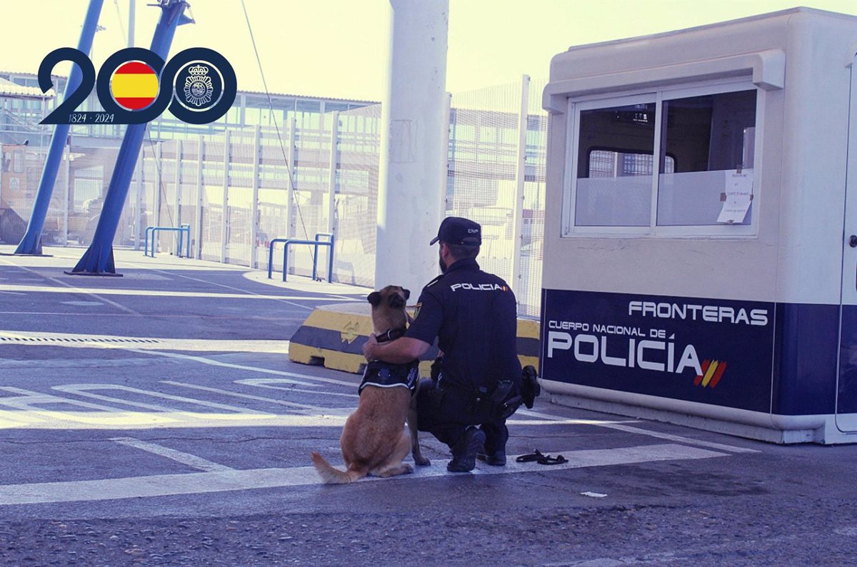 Arrêté à Almería trois occupants d'une patera, deux déjà en prison accusés d'agression après le sauvetage