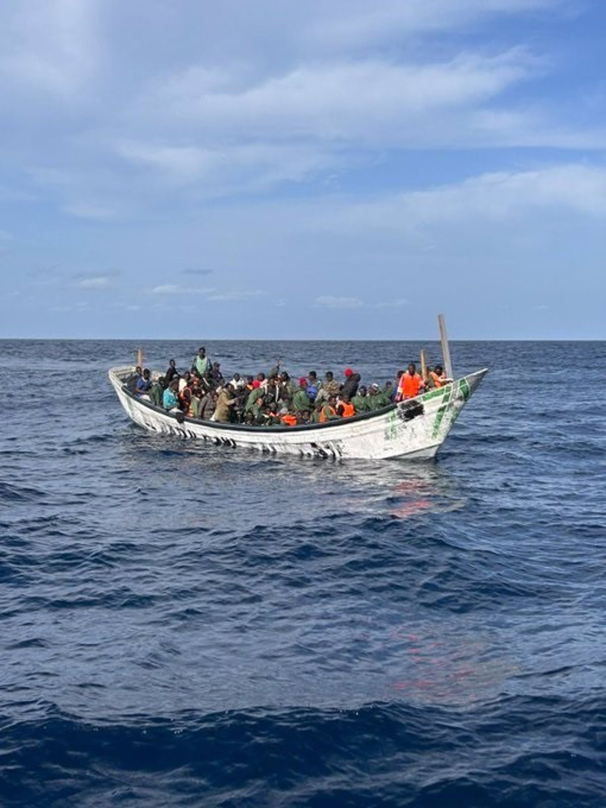 Quelque 284 immigrants à bord de quatre Cayucos arrivent dans les îles Canaries ces dernières heures