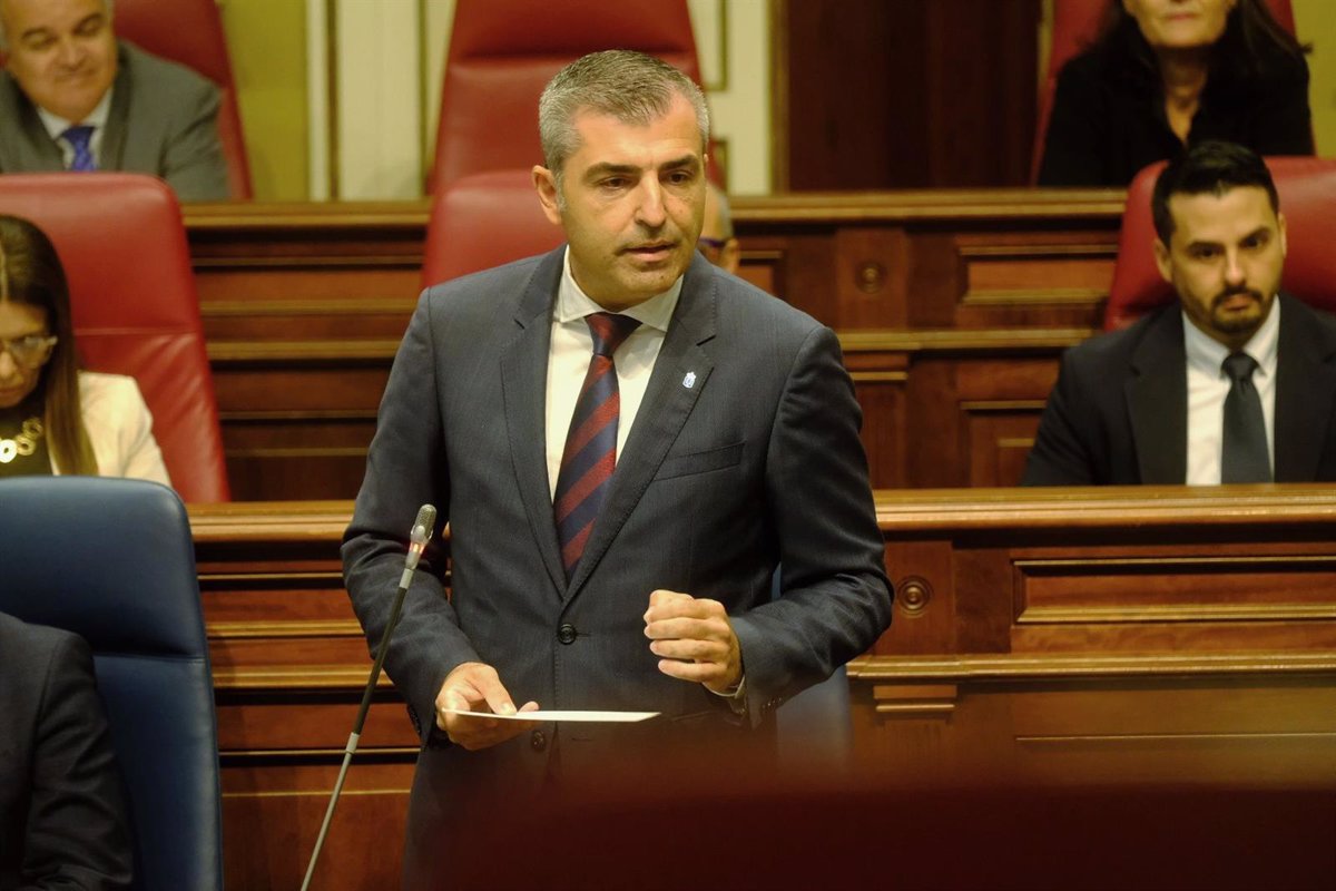 "Avant que mes intérêts personnels ne soient les intérêts des Canaries"