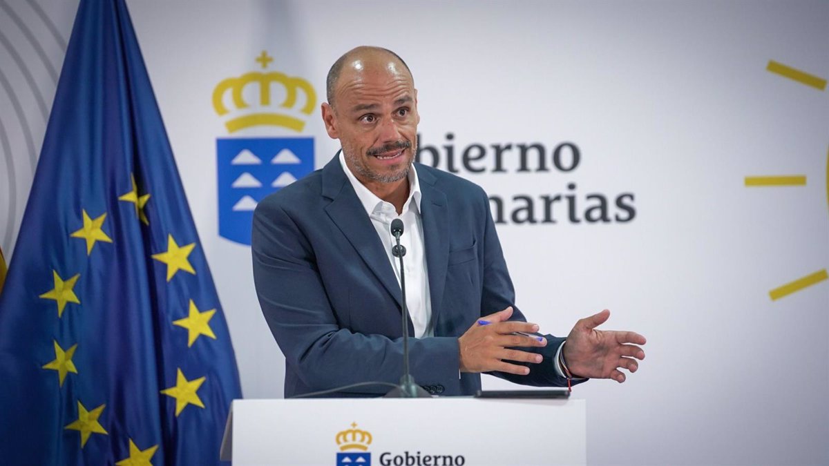 Les îles Canaries iront au TC pour défendre le décret des mineurs migrants et exhorte le gouvernement à "se conformer à la loi"