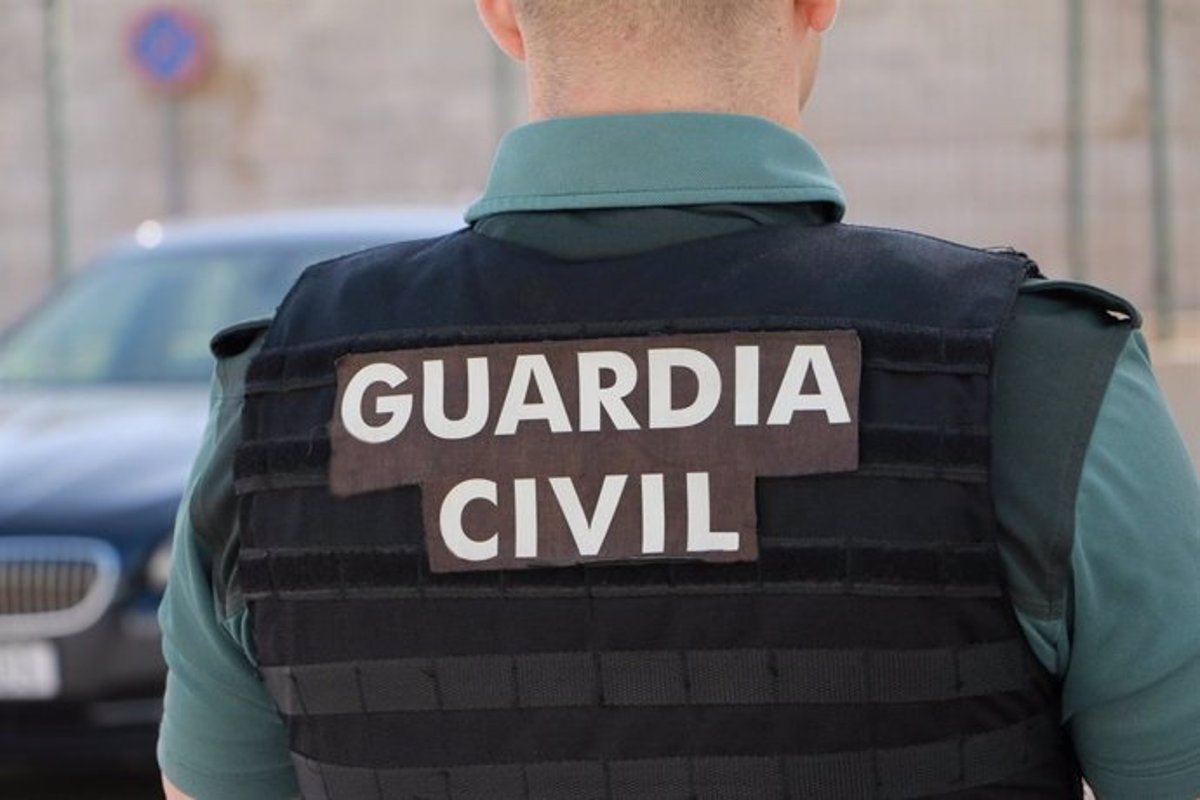 Ils trouvent un migrant décédé et un autre blessé à côté d'une Cala à Níjar (Almería)