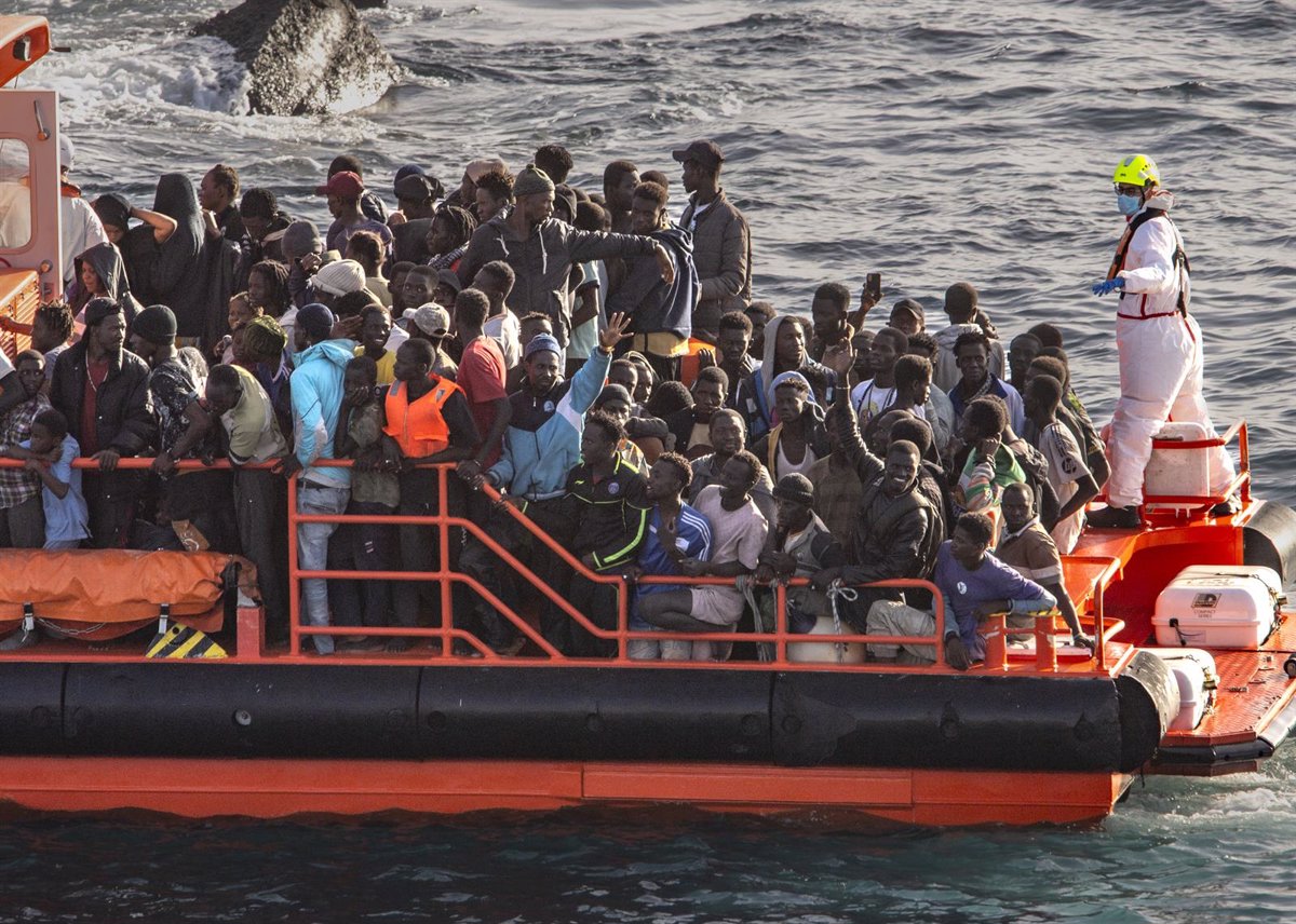 Plus de 15 000 migrants arrivent en Espagne irrégulièrement jusqu'à présent cette année, 27,6% de moins que dans la même période de 2024
