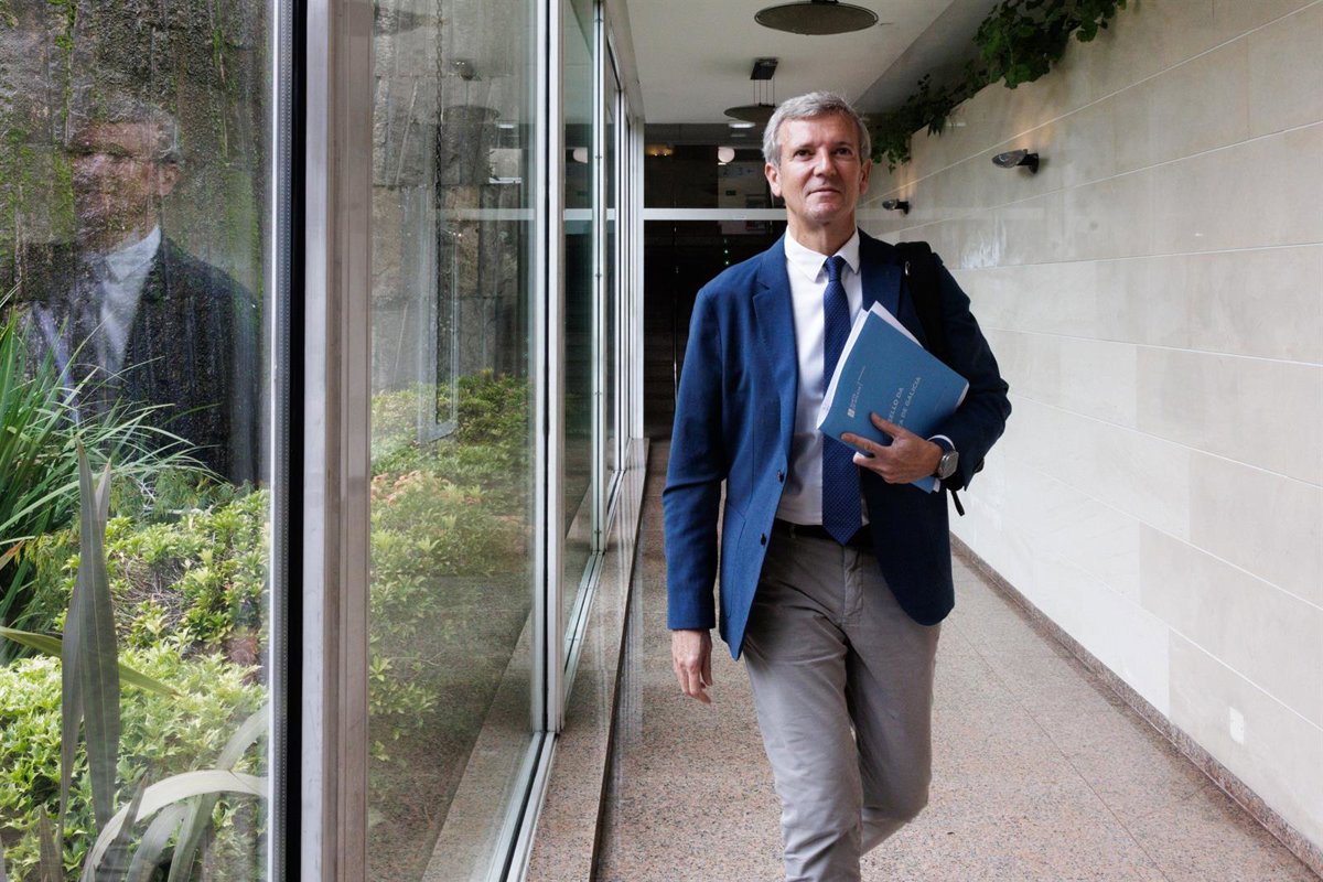 Rueda accuse le gouvernement de considérer les mineurs migrants "un fardeau" et de déplacer "le problème" vers la CCAA