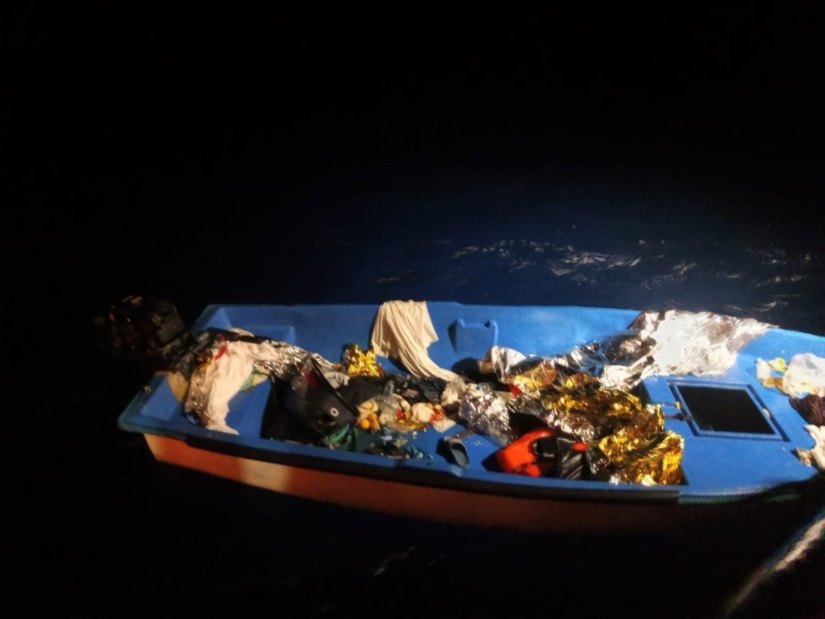16 personnes sauvent une patera dans Formentiera