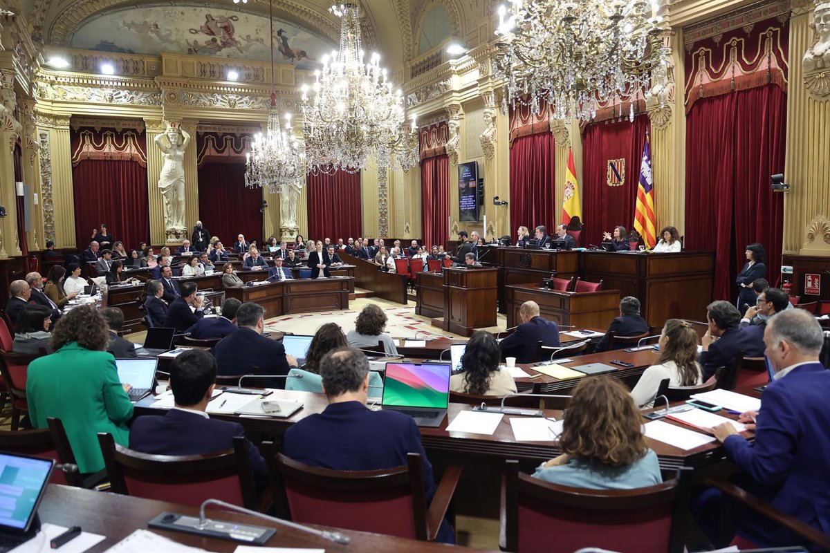 Le logement, la dette Forgons et l'immigration se concentreront le débat plénière mardi prochain au Parlement