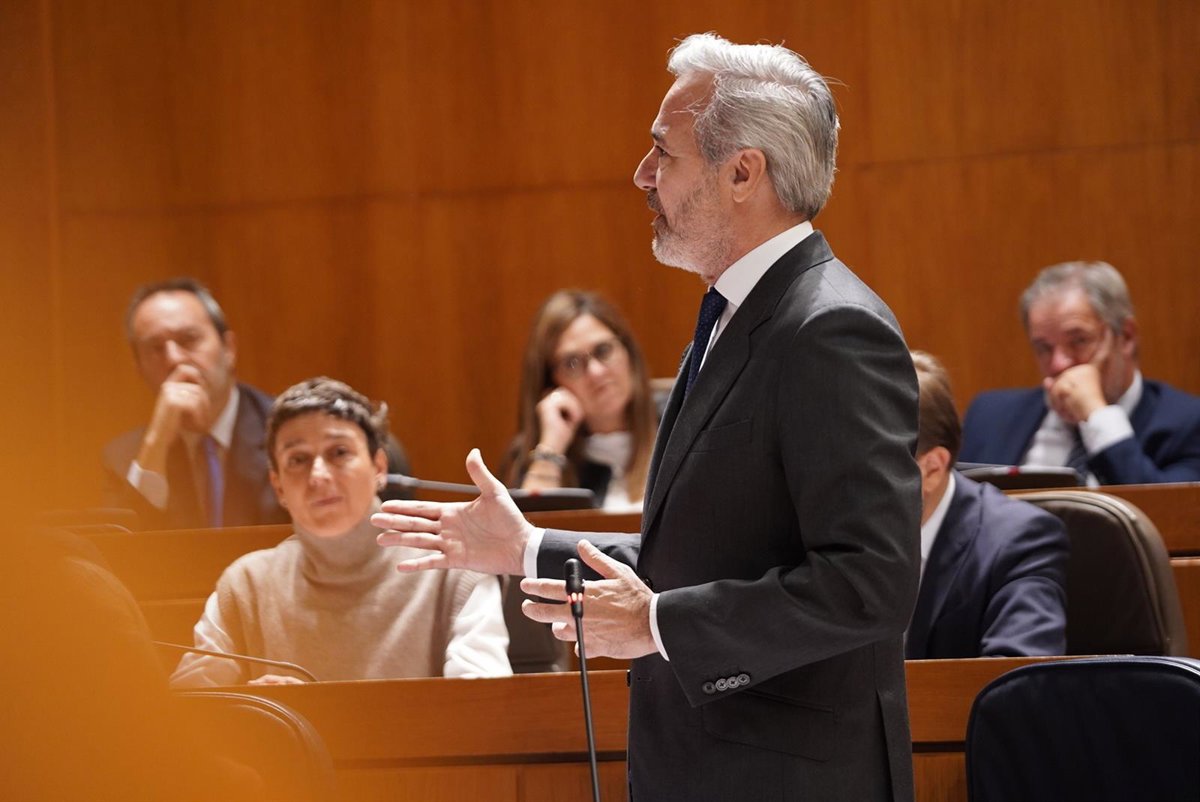 Le président d'Aragon affirme que la politique d'immigration de Vox "n'est rien" et celle du PSOE est "portes ouvertes"