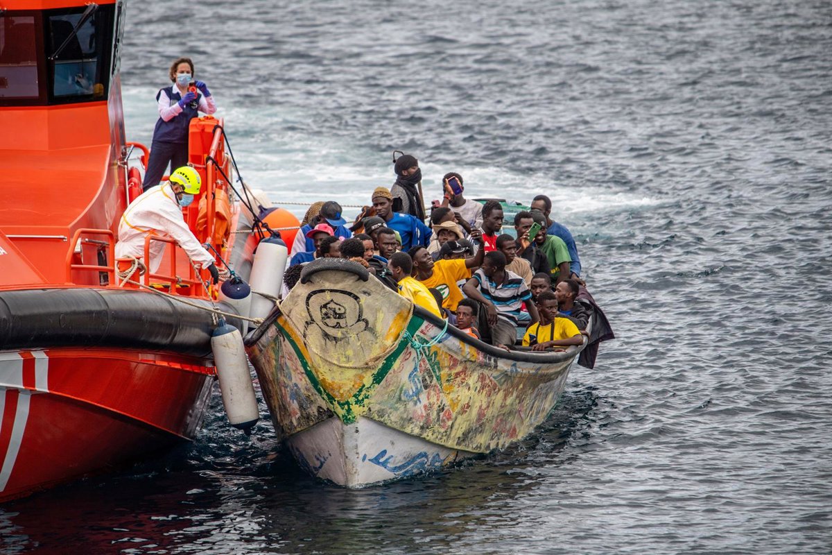 Les îles Canaries enregistrent l'arrivée de 14 099 immigrants jusqu'en novembre, soit 58,6% de moins