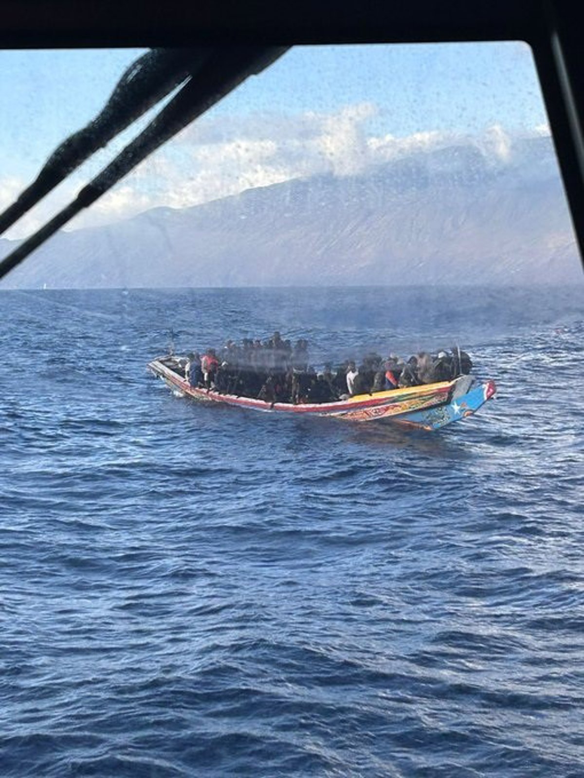 303 personnes arrivent aux îles Canaries à bord de trois bateaux