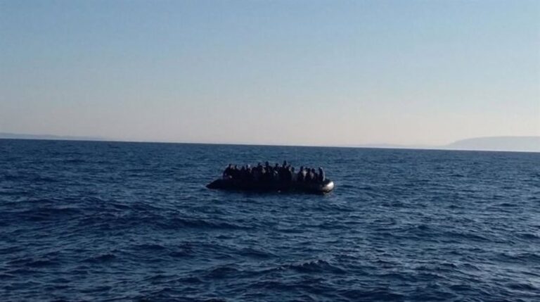 Ils sauvent un bateau à Cabrera avec la participation d'un avion de Frontex
