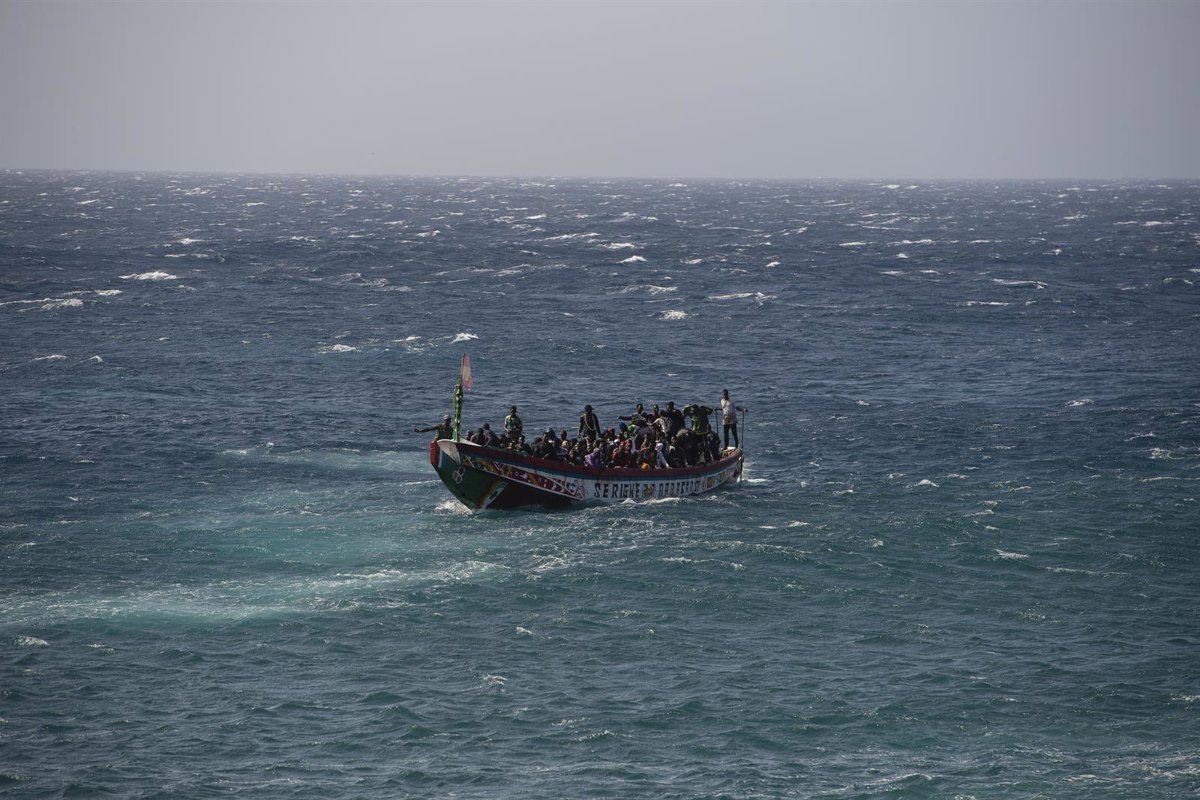 Plus de 400 migrants arrivent à bord de deux cayucos ces dernières heures à La Restinga (El Hierro)