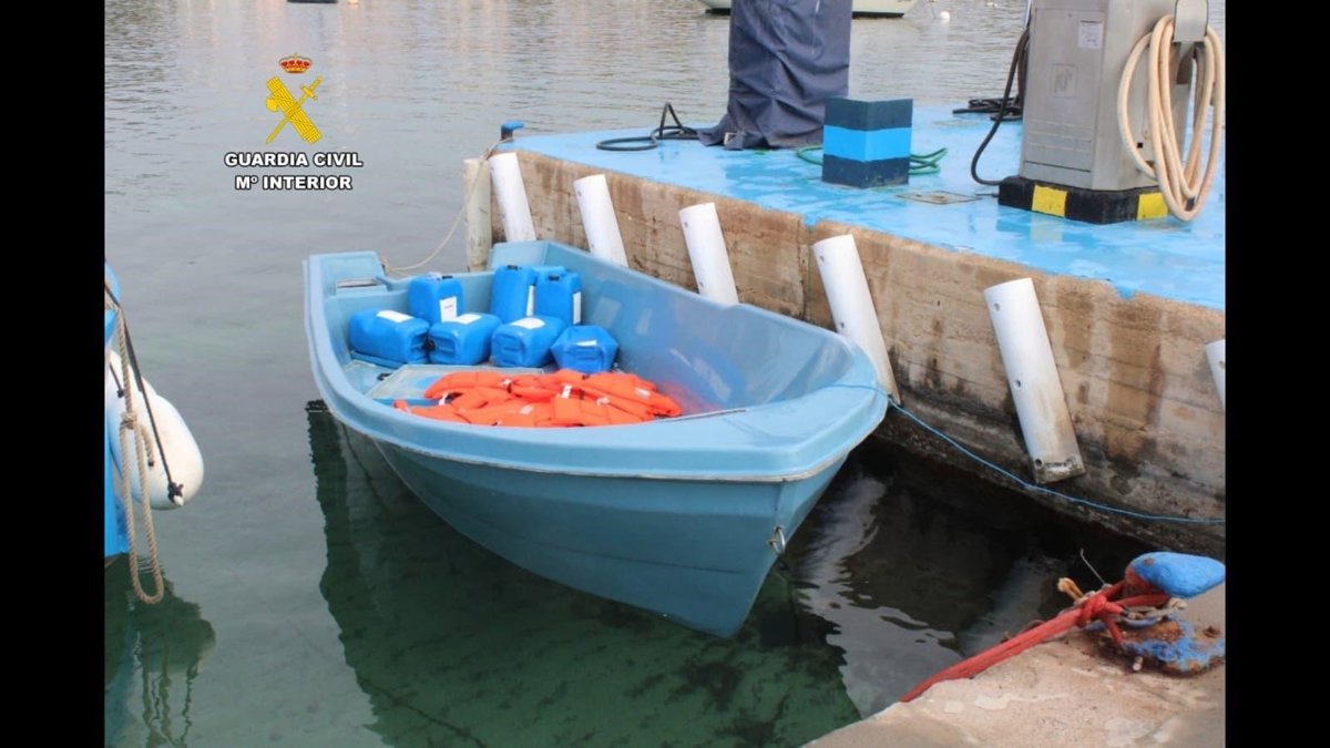Ils sauvent 26 personnes dans un bateau au sud-ouest de Cabrera