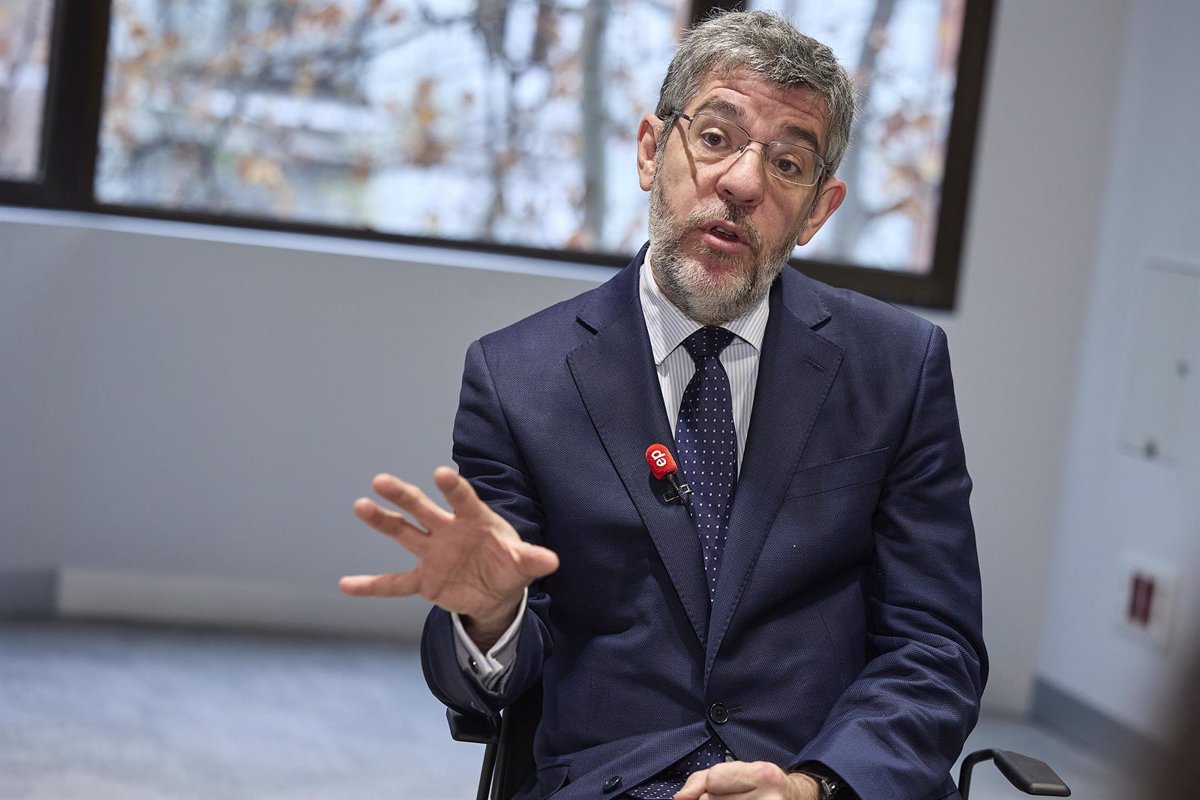 Le PP soutient la régularisation des immigrés avec un emploi et reproche à Vox de vouloir les expulser "sans expliquer comment"