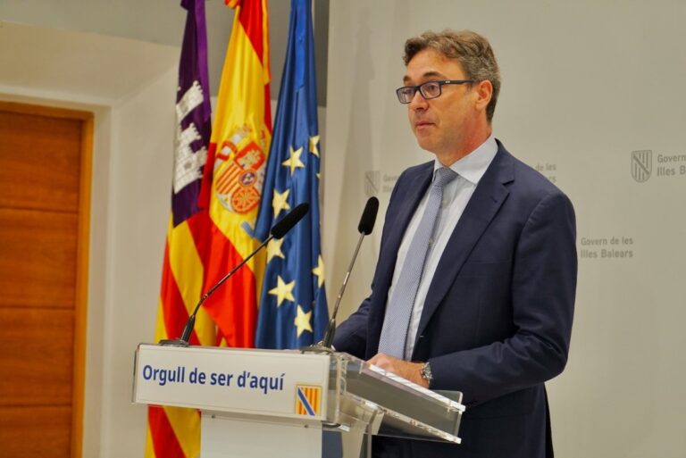 Le gouvernement conteste le quatrième transfert d'un mineur non accompagné des îles Canaries vers les îles Baléares