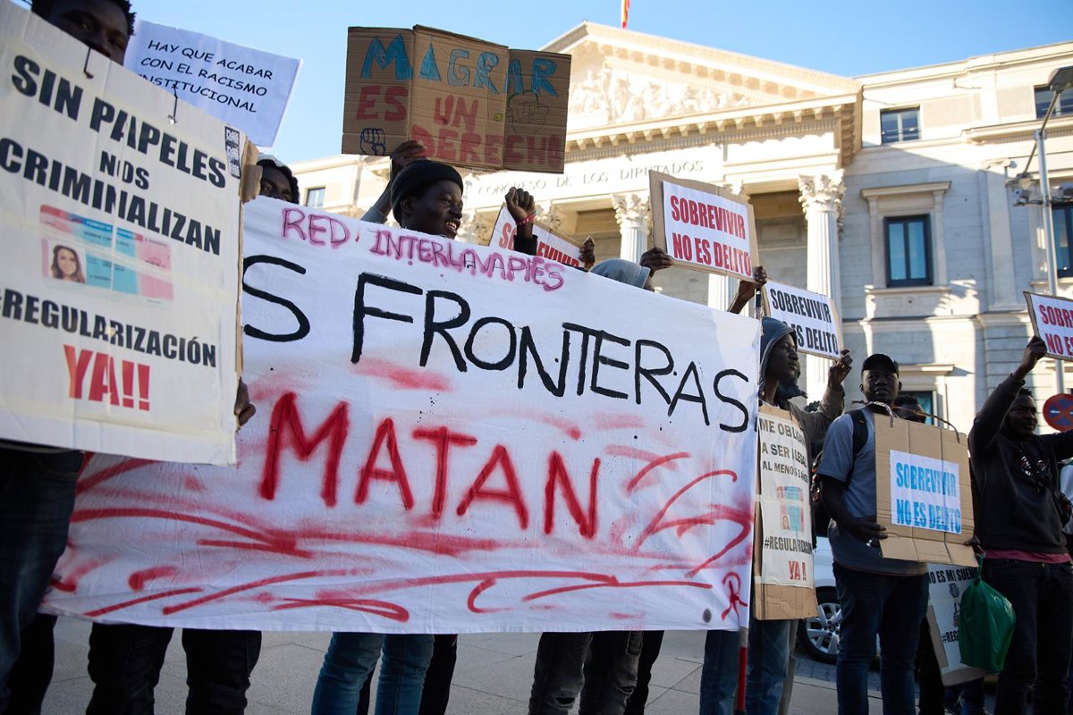 Le gouvernement approuvera ce mardi une régularisation extraordinaire des migrants par décret après accord avec Podemos