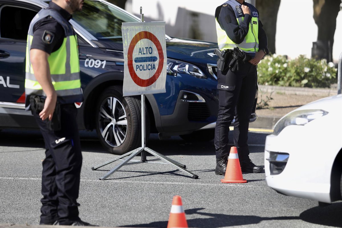 "Cela est dû à un calcul politique et met la sécurité en danger"