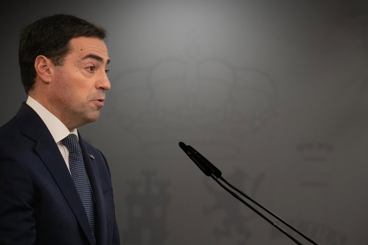 Pradales demande à Sánchez que l'Ertzaintza collabore avec le FSE et participe aux procédures d'expulsion des migrants