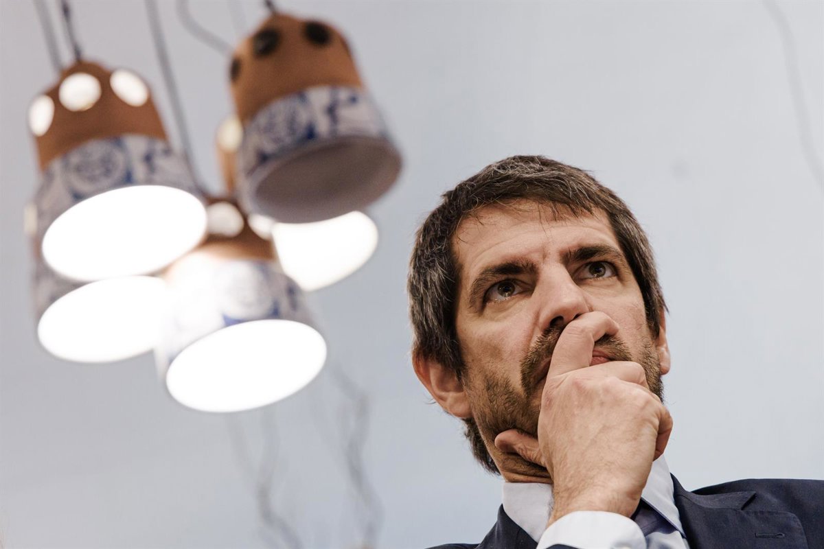 Urtasun évite de répondre si l'Espagne devrait boycotter la Coupe du monde 2026 mais souligne les critiques d'ICE lors des Grammys