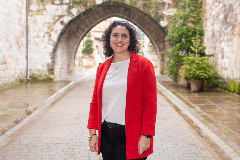 Cartes respecte la suspension judiciaire de la paralysie du centre pour mineurs ordonnée par le maire