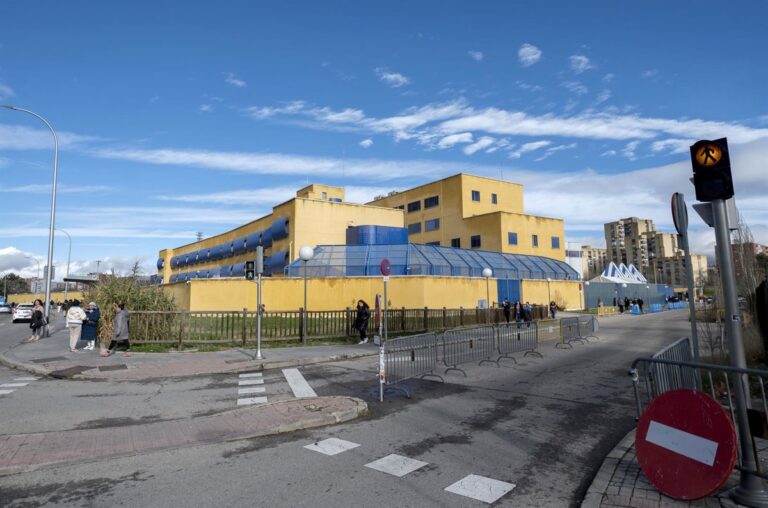 Il y a 175 migrants internés dans les sept centres