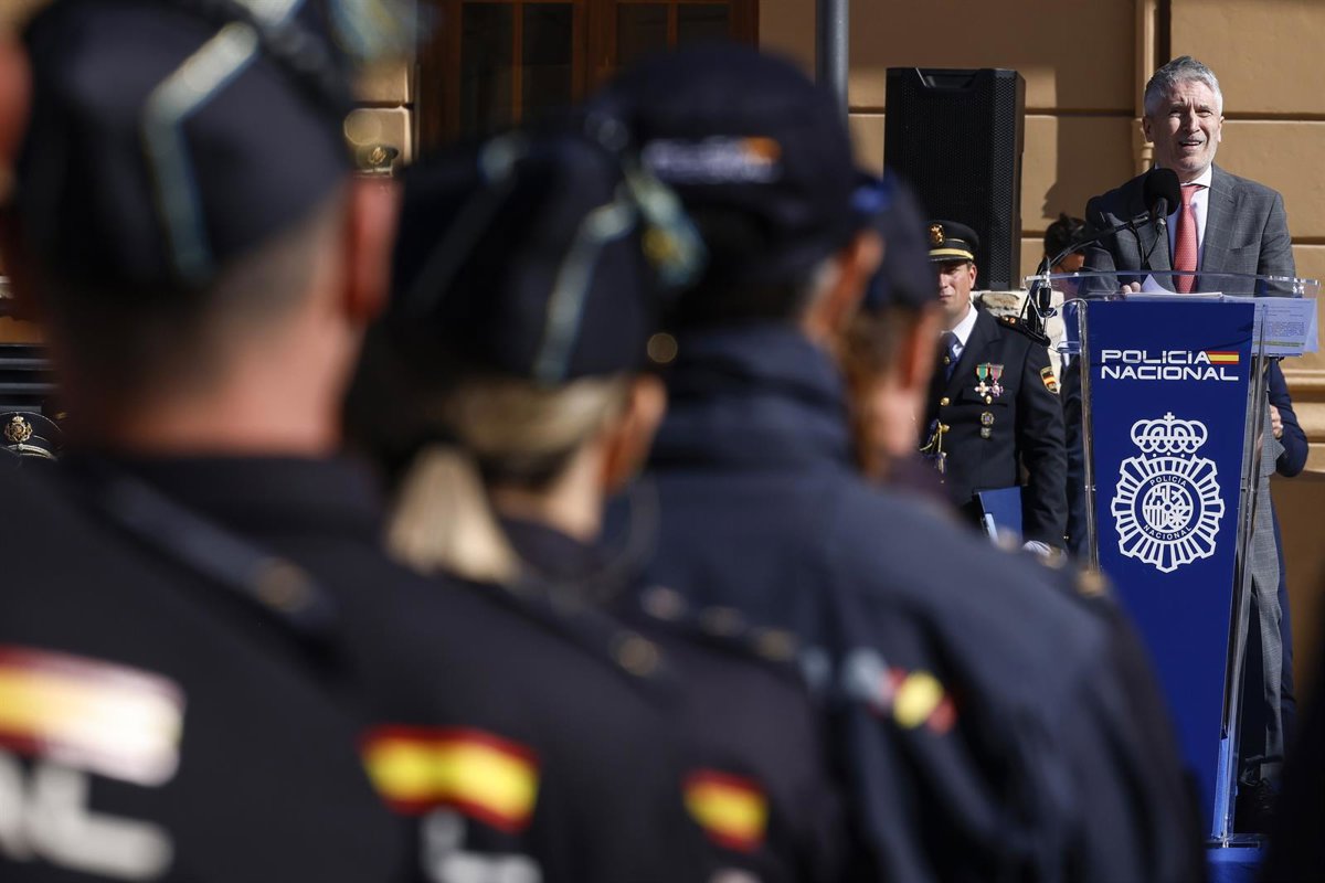 Marlaska affirme que la régularisation a "toutes les garanties" et que la fraude sera combattue "si elle existe"