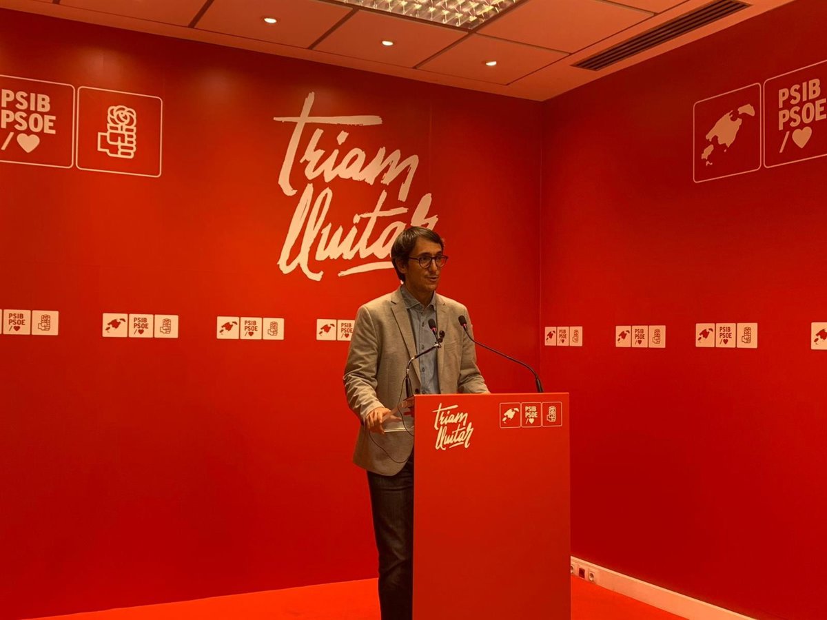 Le PSIB rassemble plus d'une centaine de migrants et d'associations pour expliquer la régularisation extraordinaire