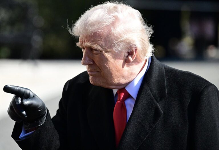 Huit Espagnols sur dix considèrent Trump comme un danger pour la paix mondiale, selon la CEI