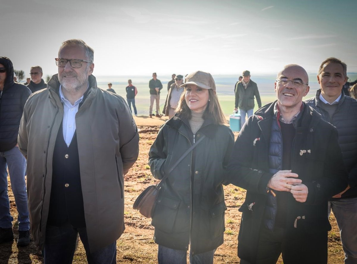 Buxadé porte plainte contre les politiques d'immigration du PP et du PSOE après l'assassinat mortel d'un jeune homme à Valladolid