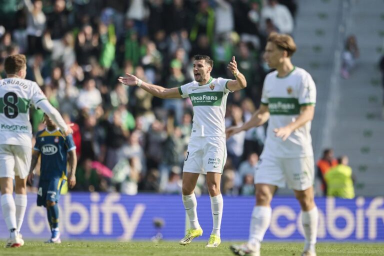 La discipline continuera d'enquêter sur l'incident entre Rafa Mir et El Hilali « afin de clarifier ce qui s'est passé »