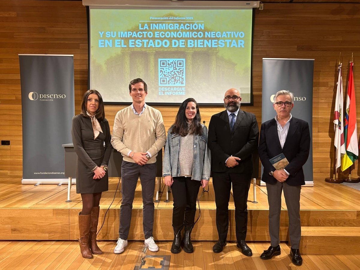 De Meer (Vox) estime que l'immigration de masse et les politiques d'ouverture des frontières sont un "piège" que "nous venons démanteler"