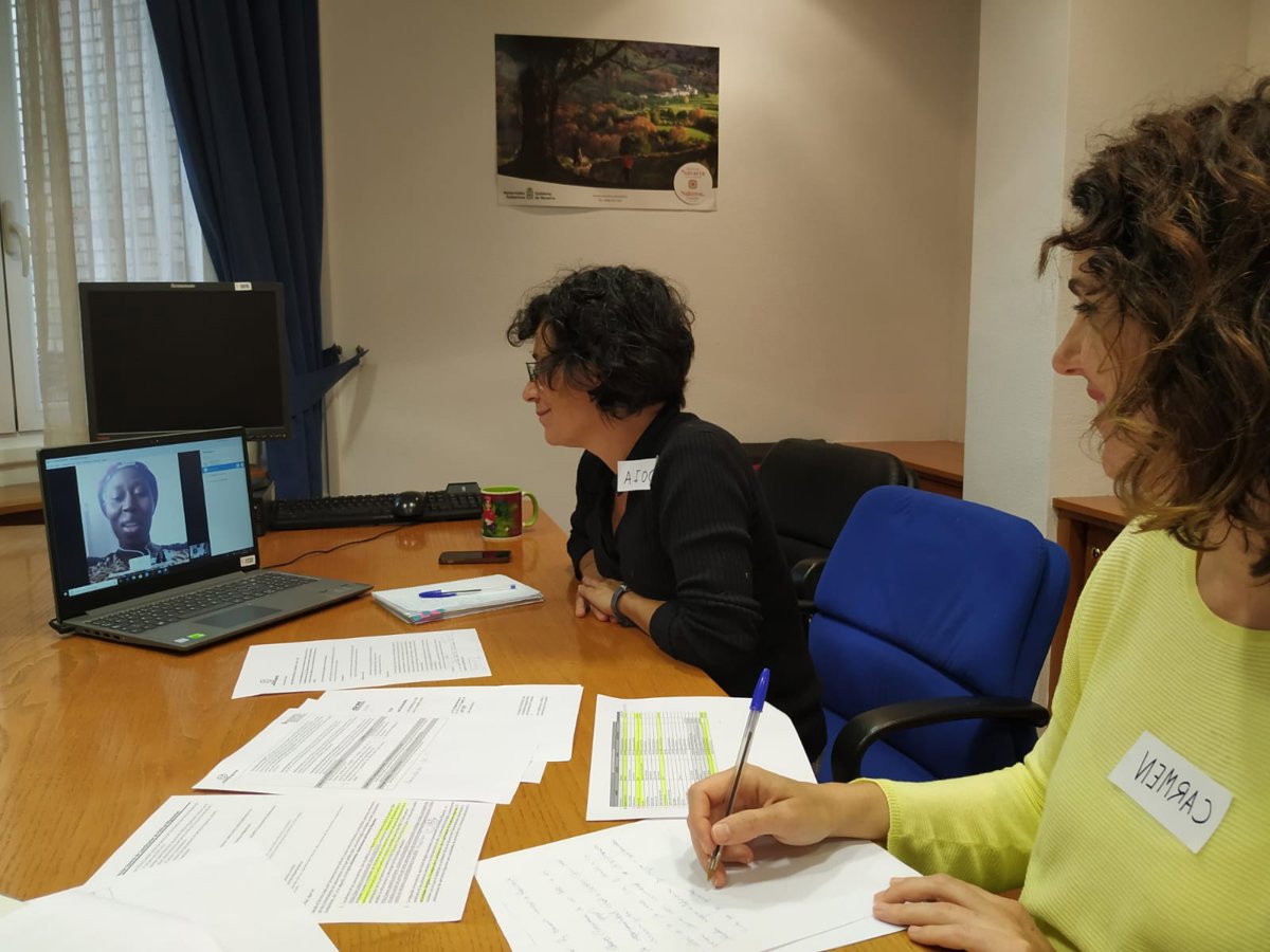 Plus de 724 000 femmes migrantes ont obtenu la nationalité par résidence entre 2015 et 2024, selon Migrations