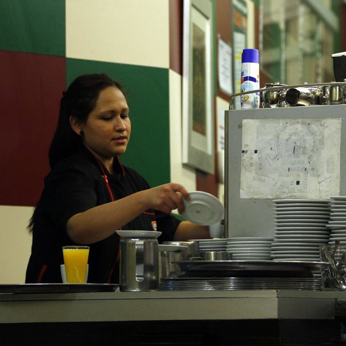 Plus de 23 500 femmes migrantes résident en Cantabrie et représentent 45 % des filiales étrangères