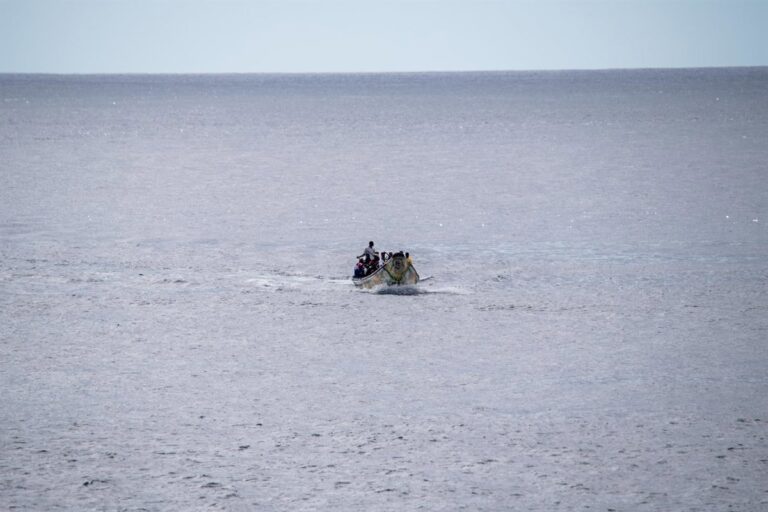 La migration irrégulière sur la route des îles Canaries diminue de 83 % en 2026 par rapport aux deux premiers mois de 2025, selon Frontex