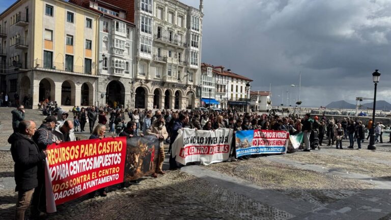 Trois mineurs transférés du centre d'accueil de Castro, deux vers la Catalogne et l'Andalousie, et le troisième vers un autre en Cantabrie