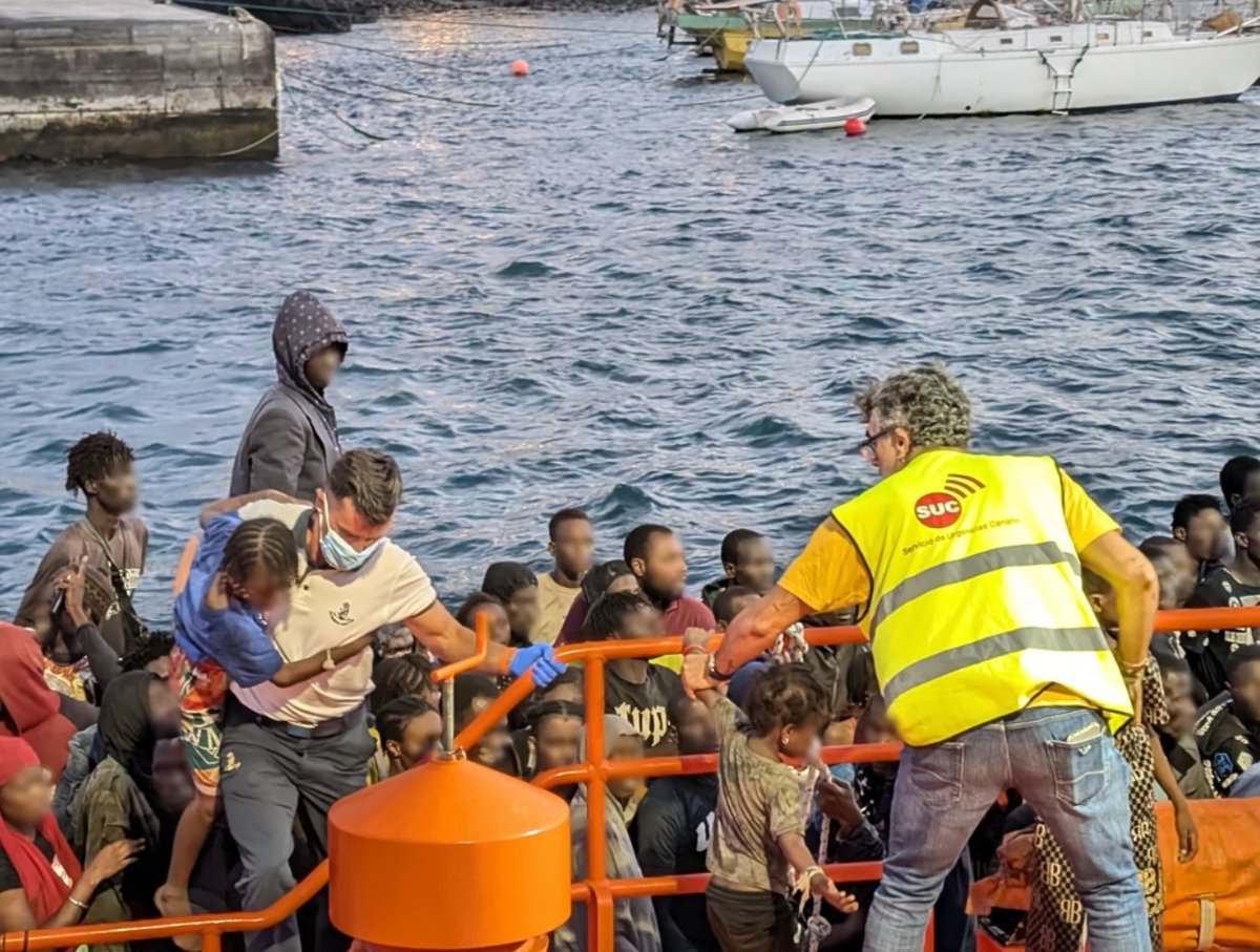 Les îles Canaries voient le transfert des mineurs migrants effectif même s'il en reste encore 3 536 à un jour de l'expiration du délai