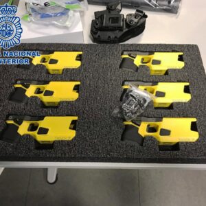La police défend le contrôle « strict » du Taser après la polémique sur la mort d'un homme à Malaga