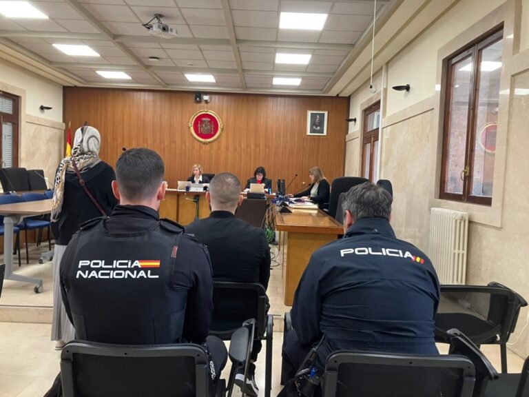 Le capitaine d'un bateau arrivé à Ibiza évite la prison « à la recherche d'une vie meilleure »