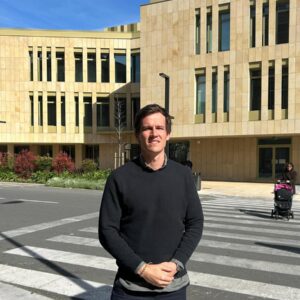 Vox met en garde contre le « danger d'effondrement » du système de santé de la Rioja au service des « immigrants illégaux »