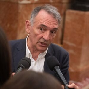 IU espère que le gouvernement avancera dans la régularisation des migrants malgré les « obstacles » de PP et Vox